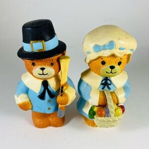 Vintage teddy bear Pilgrim couple salt and pepper shakers